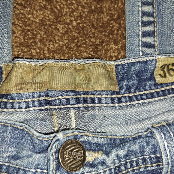 BKE Denim Tyler Distressed Embroidered Pocket Jeans size 36 - Picture 6 of 14